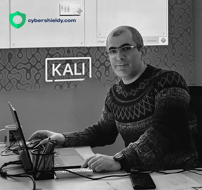 Emin Savaylov - Kiber Təhlükəsizlik Mütəxəssisi